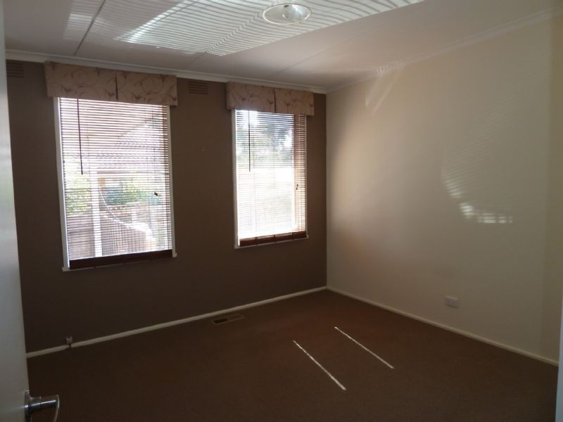 10 Whitewood Street, Frankston North VIC 3200