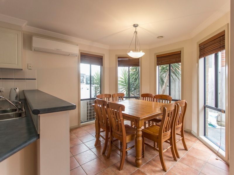 19 Hillview Drive, Carrum Downs VIC 3201