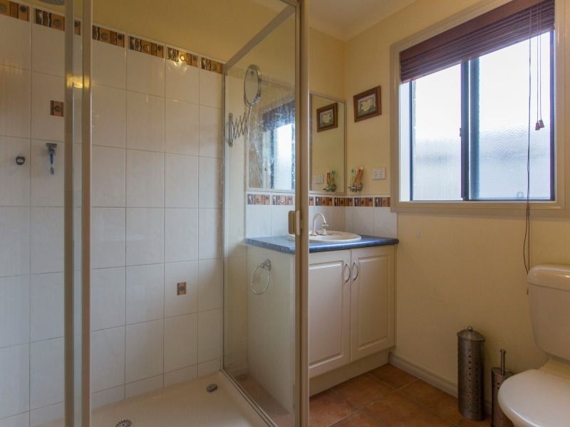 19 Hillview Drive, Carrum Downs VIC 3201