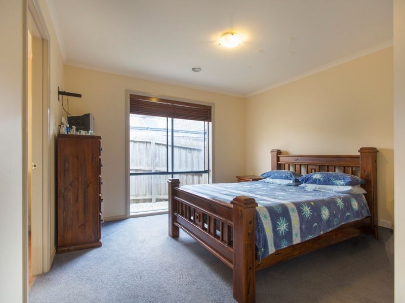 19 Hillview Drive, Carrum Downs VIC 3201