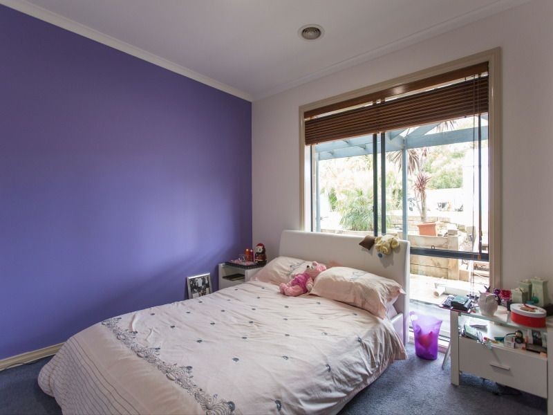 19 Hillview Drive, Carrum Downs VIC 3201