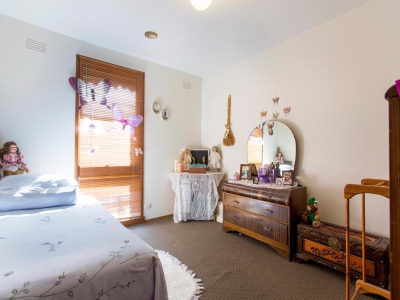 33 Blaxland Avenue, Frankston South VIC 3199