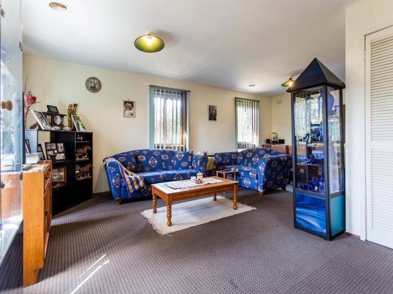 33 Blaxland Avenue, Frankston South VIC 3199