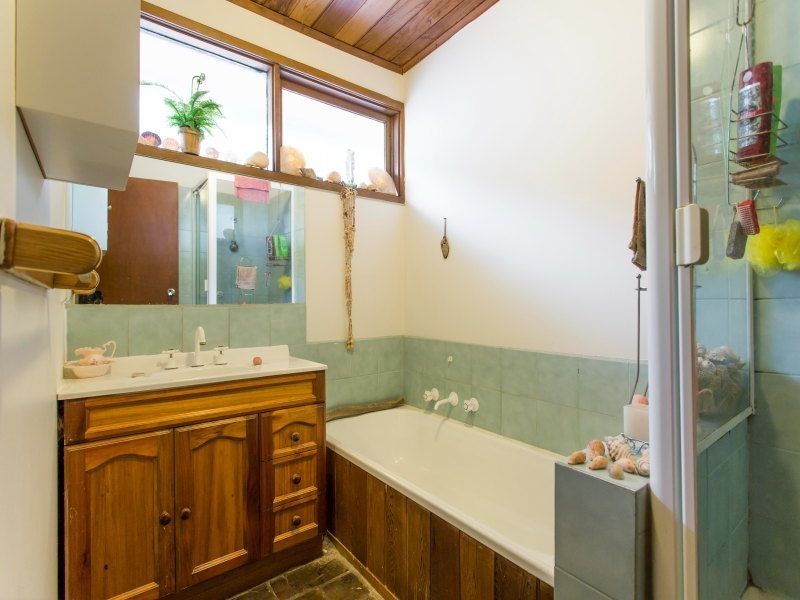 33 Blaxland Avenue, Frankston South VIC 3199