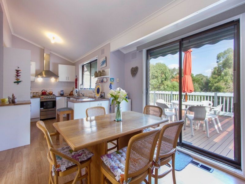 32 Willow Road, Frankston VIC 3199
