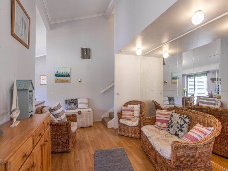 32 Willow Road, Frankston VIC 3199