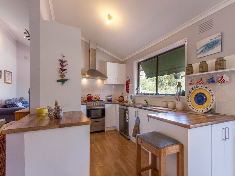 32 Willow Road, Frankston VIC 3199