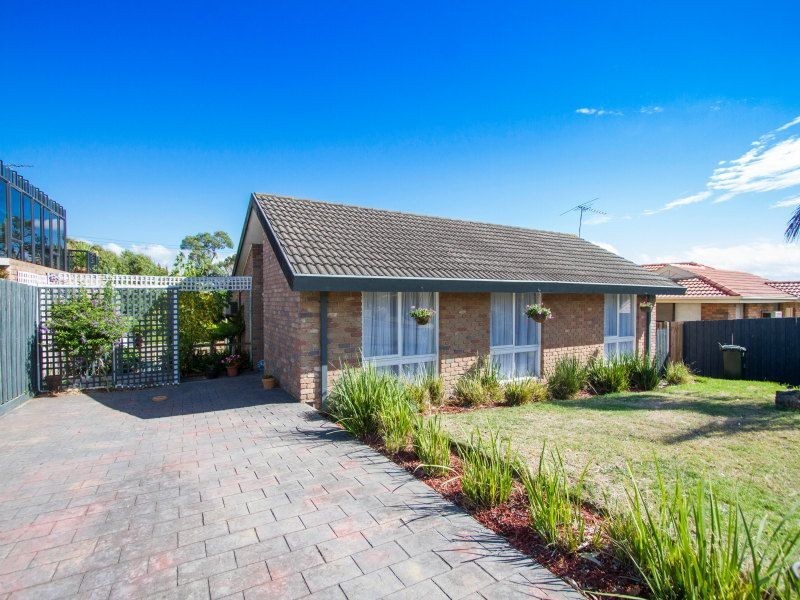 32 Willow Road, Frankston VIC 3199