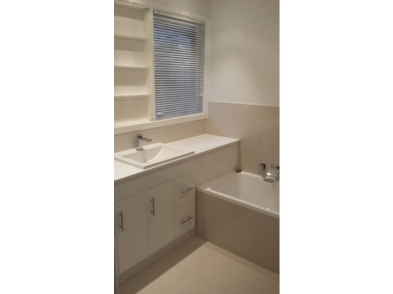 8 Gretel Court, Frankston VIC 3199