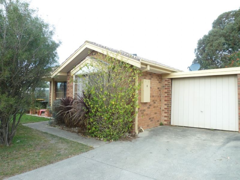 1/10 Lemnian Court, Langwarrin VIC 3910