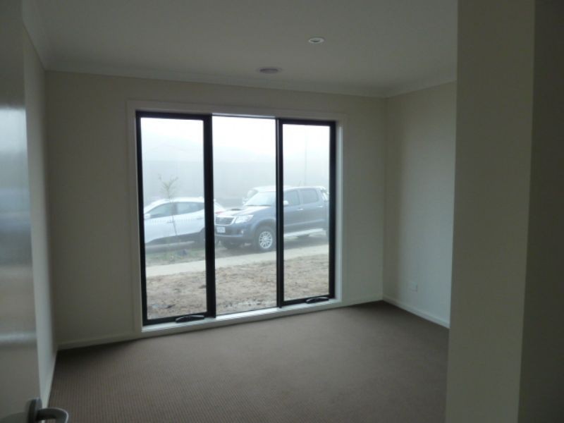 25 Aqueduct Road, Langwarrin VIC 3910