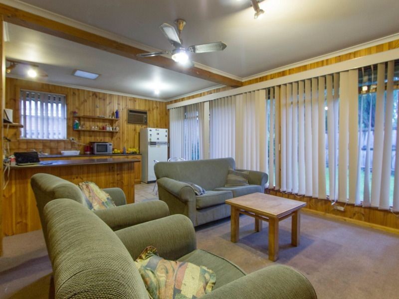 69 Armata Crescent, Frankston North VIC 3200