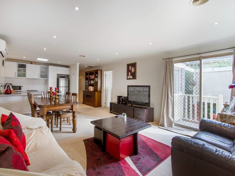 2/24-26 Robinia Street, Frankston VIC 3199