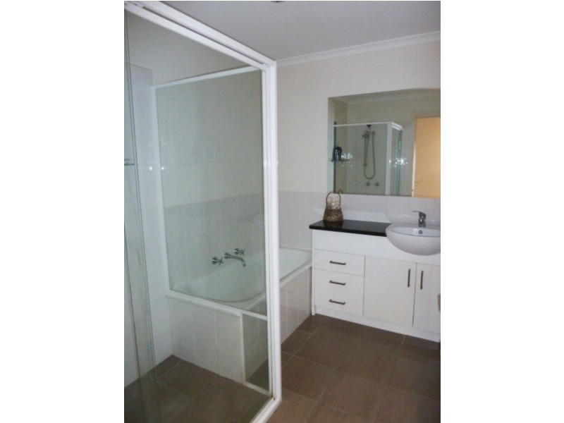 1/3 Athol Court, Langwarrin VIC 3910