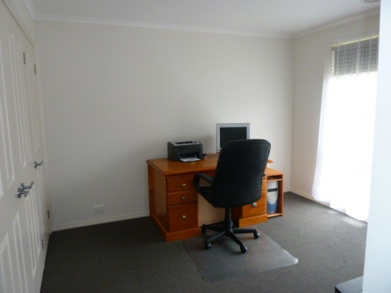 1/3 Athol Court, Langwarrin VIC 3910