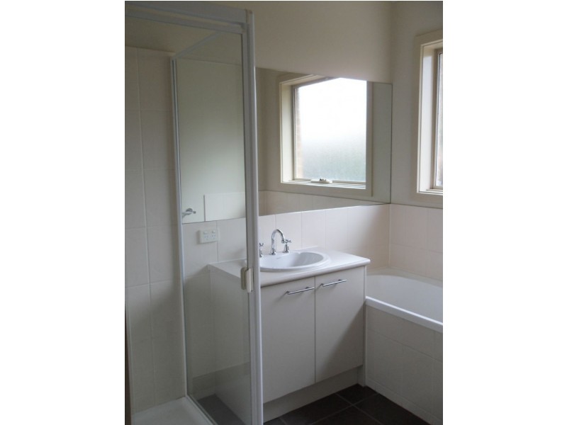 1/15 Larch Street, Langwarrin VIC 3910