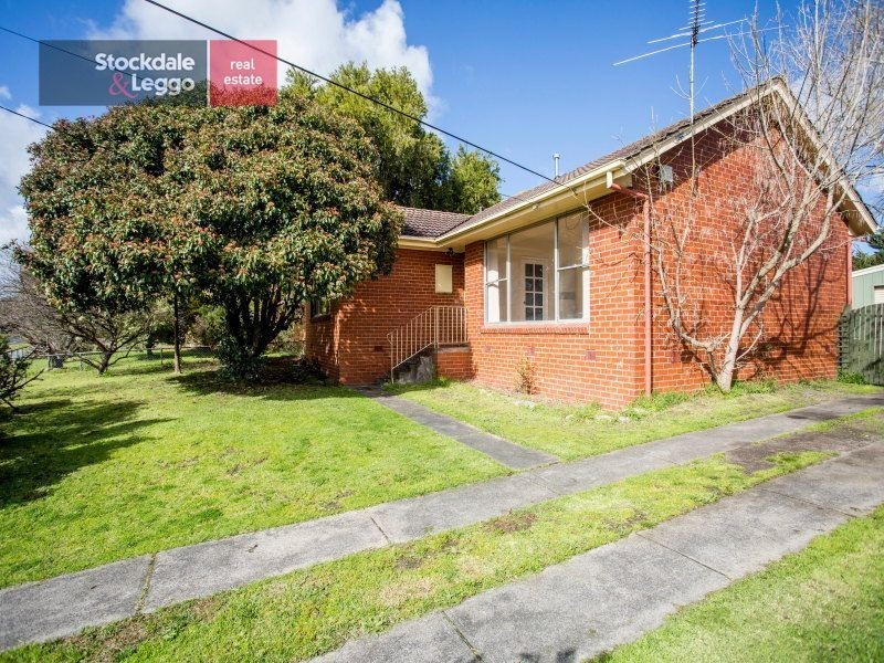 6 Brunning Crescent, Frankston North VIC 3200