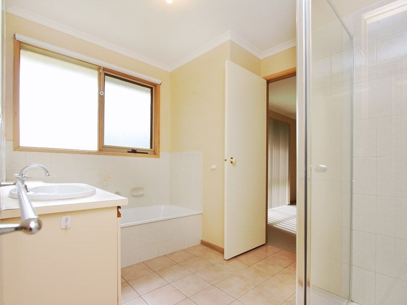 2/8 Alder Street, Langwarrin VIC 3910