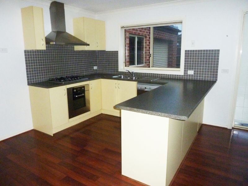 13 Hutchins Way, Skye VIC 3977