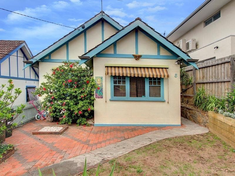 8 Orrong Avenue, Frankston VIC 3199