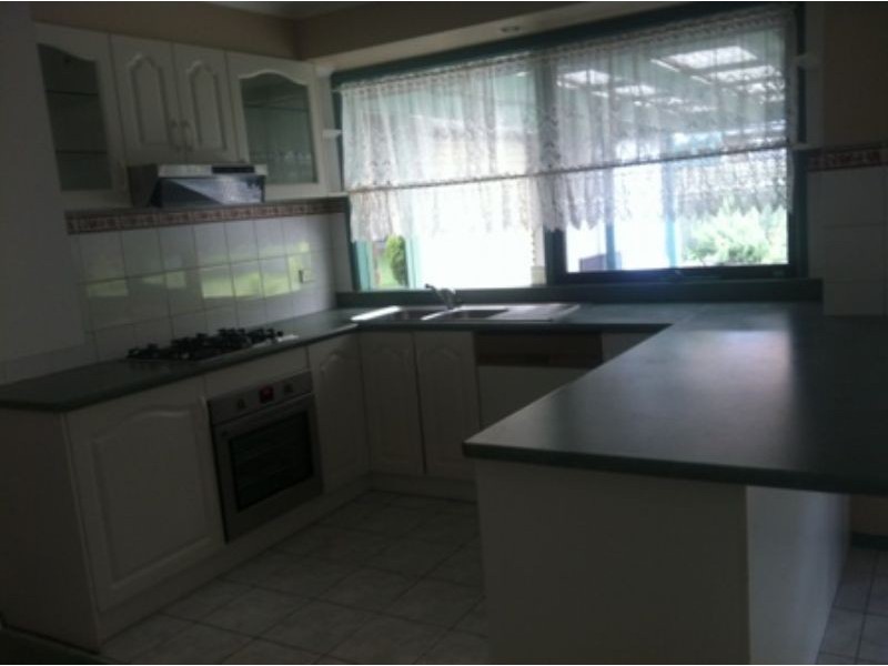 2 Norton Close, Carrum Downs VIC 3201