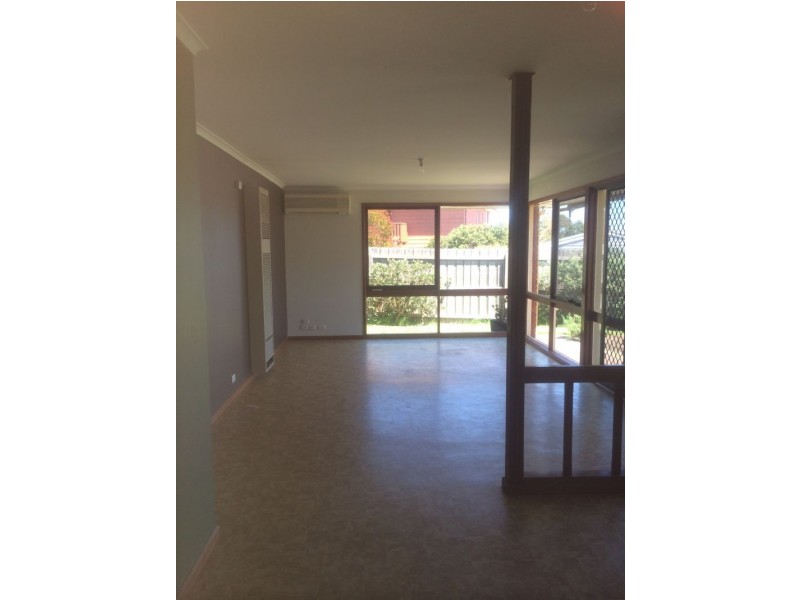 7 Murray Close, Frankston VIC 3199