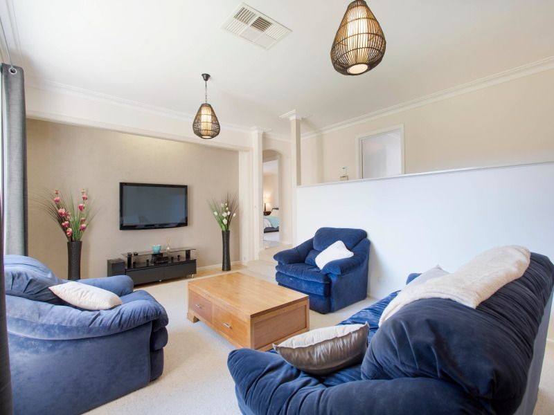 10 Melaleuca Court, Frankston VIC 3199
