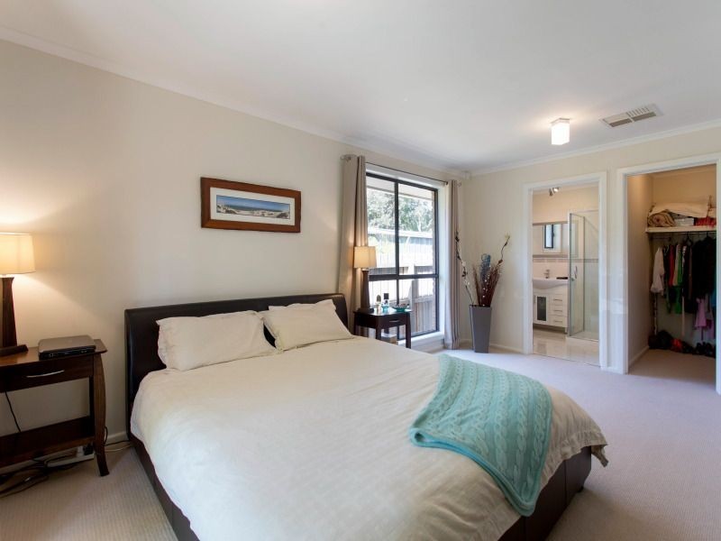 10 Melaleuca Court, Frankston VIC 3199