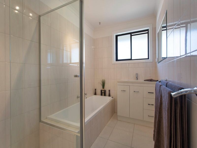 10 Melaleuca Court, Frankston VIC 3199