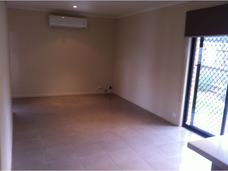 2/250 Heatherhill Road, Frankston VIC 3199