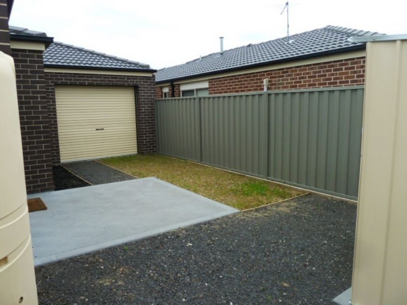 13 Newcastle Way, Langwarrin VIC 3910