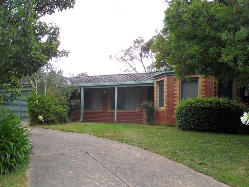 8 Daniel Drive, Langwarrin VIC 3910