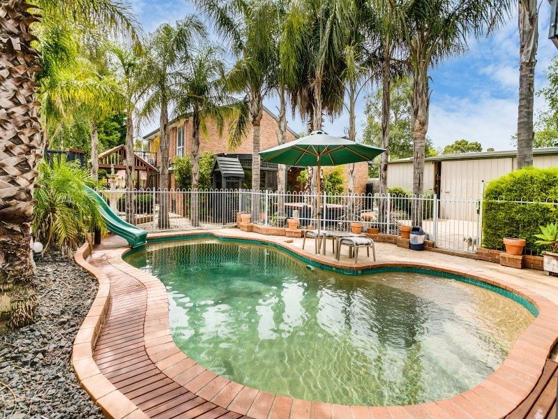 6 Tintern Court, Frankston South VIC 3199