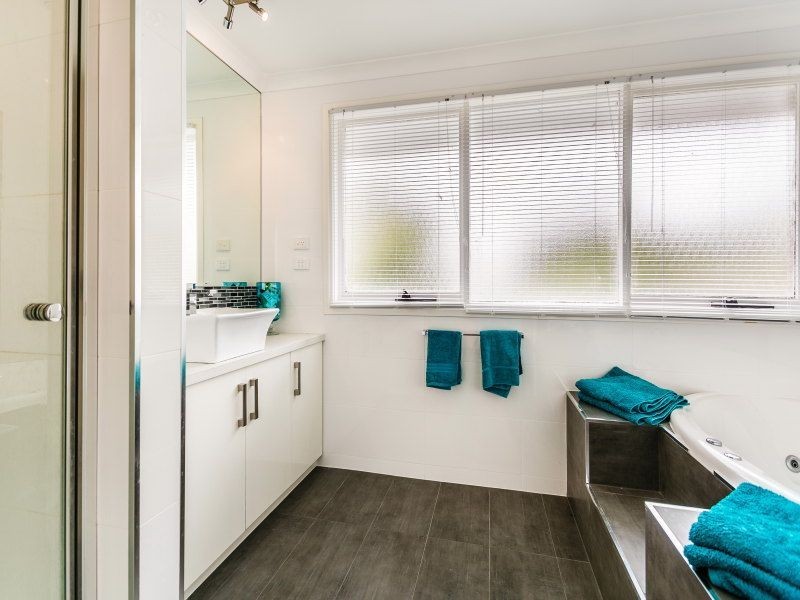 6 Tintern Court, Frankston South VIC 3199