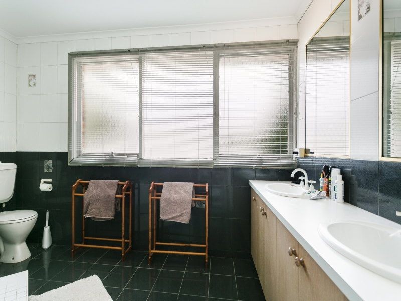 6 Tintern Court, Frankston South VIC 3199