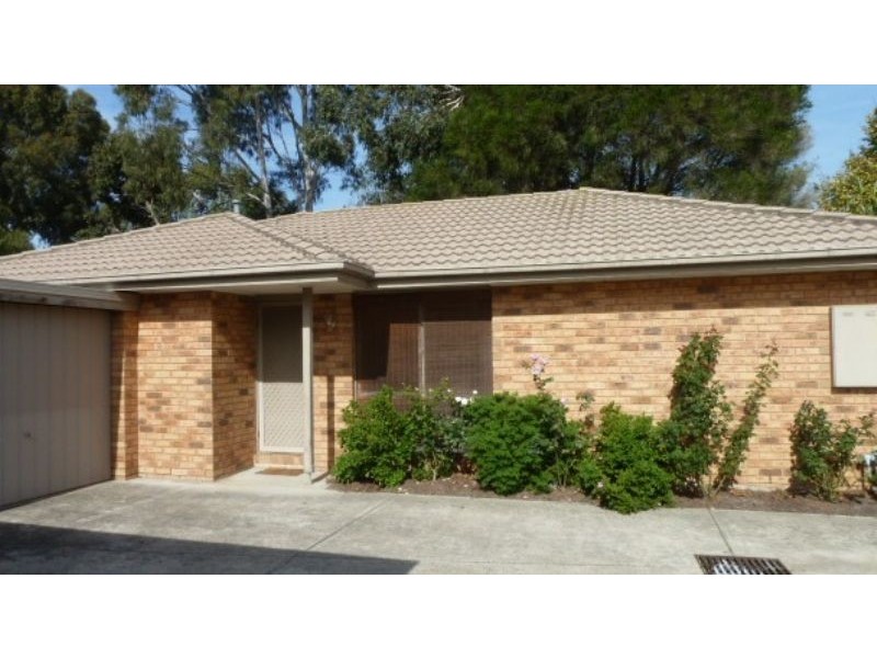 2/19 Wahgunyah Crescent, Langwarrin VIC 3910