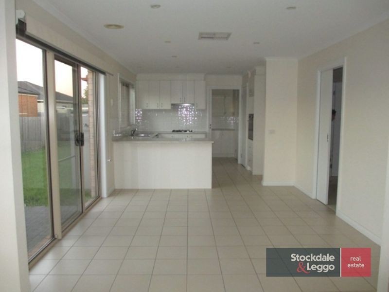 1/1 McDonald Street, Skye VIC 3977