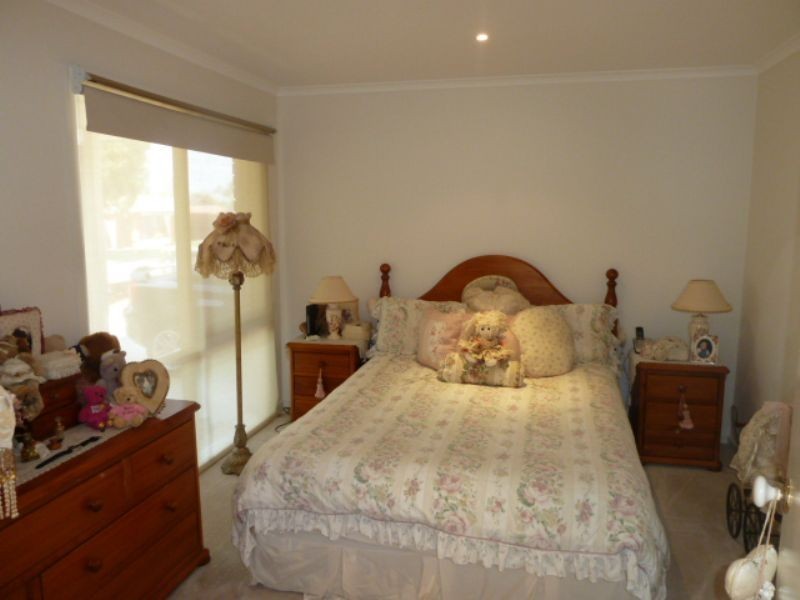 1/22 Dunn Crescent, Langwarrin VIC 3910