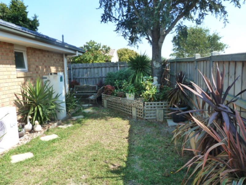 1/22 Dunn Crescent, Langwarrin VIC 3910