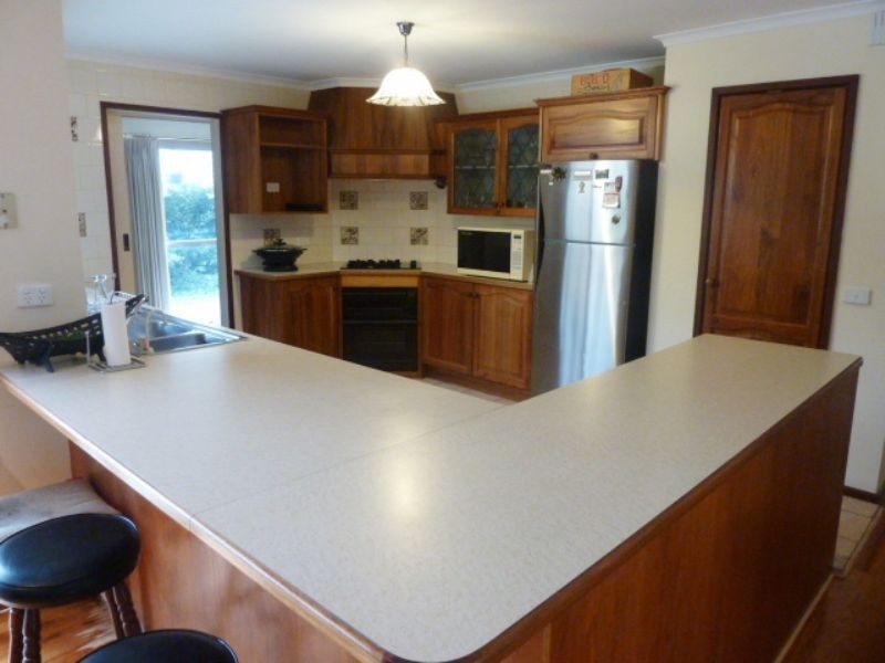 34 The Trossachs, Frankston VIC 3199