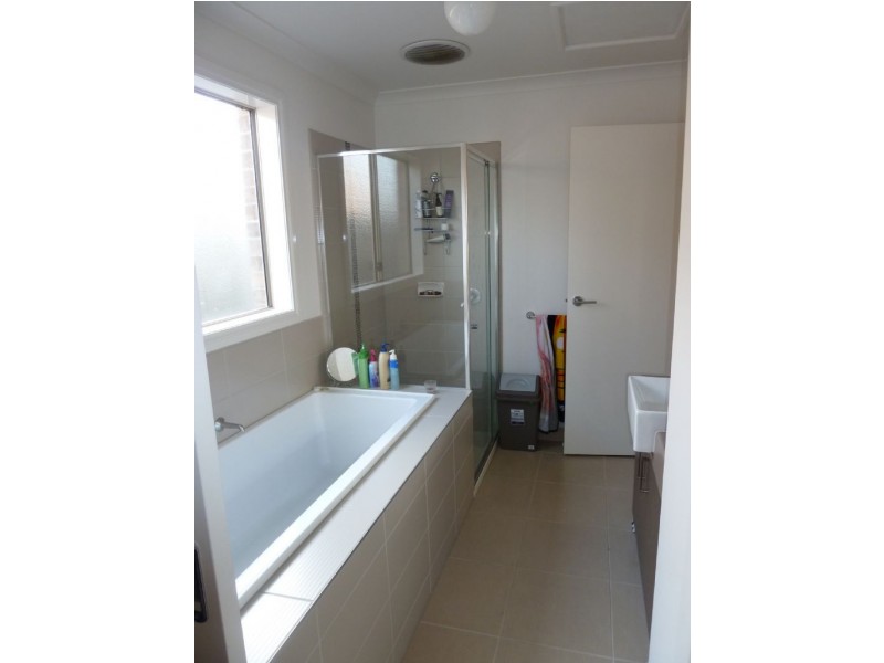 12 Newcastle Way,, Langwarrin VIC 3910