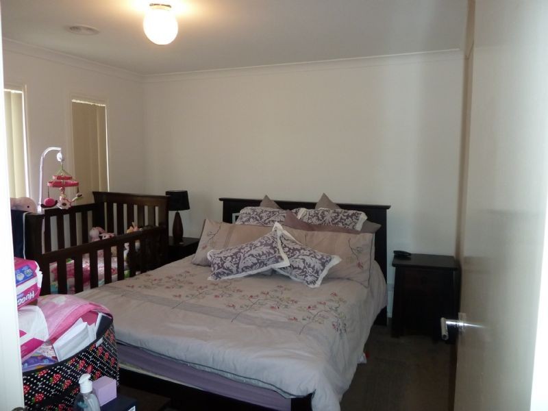 12 Newcastle Way,, Langwarrin VIC 3910