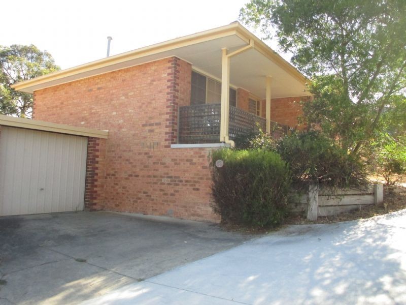 8/10 Lemnian Court, Langwarrin VIC 3910