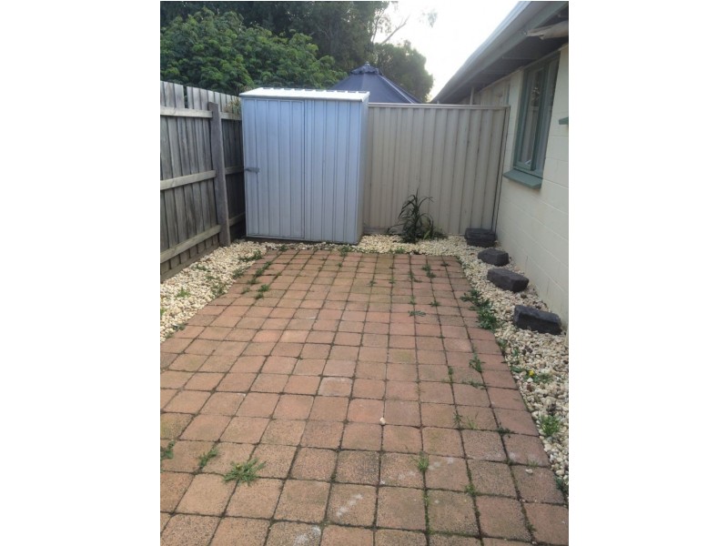 2/25 Wave Street, Frankston VIC 3199