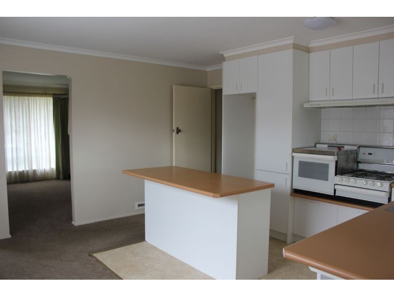 34 Mulberry Crescent, Frankston North VIC 3200