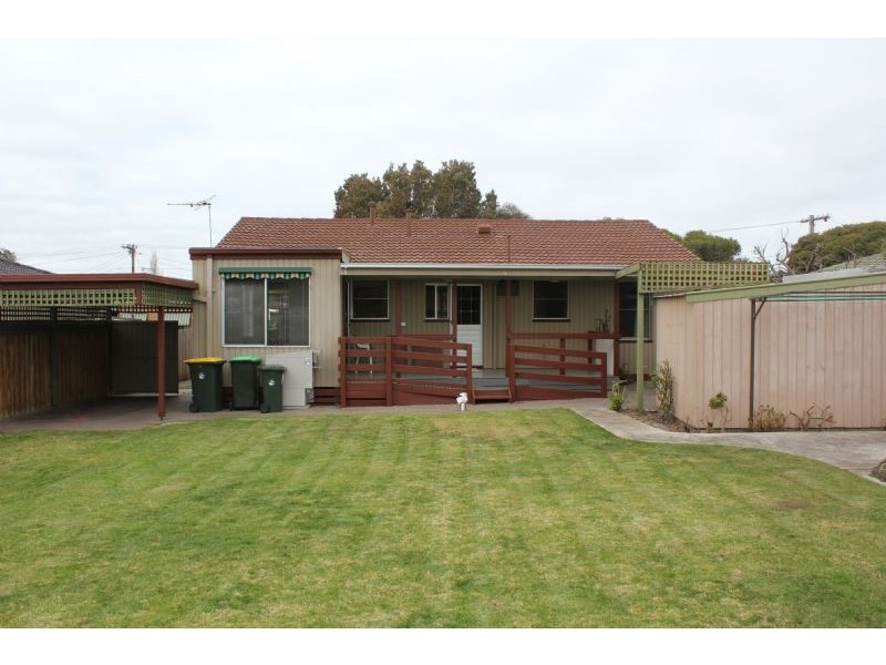 34 Mulberry Crescent, Frankston North VIC 3200