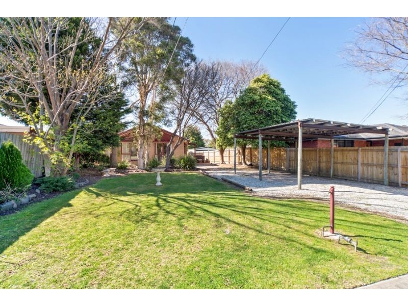 12 Sussex Crescent, Seaford VIC 3198