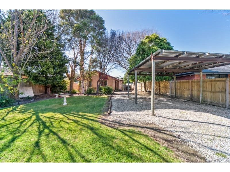 12 Sussex Crescent, Seaford VIC 3198