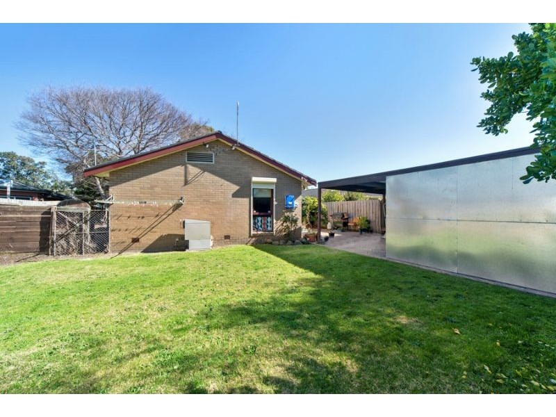 12 Sussex Crescent, Seaford VIC 3198