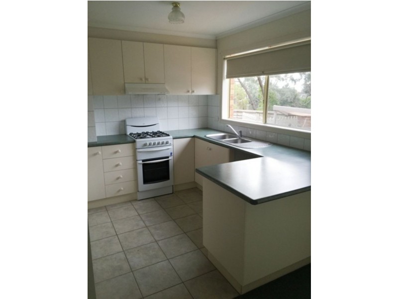 2/6 Claire Court, Langwarrin VIC 3910